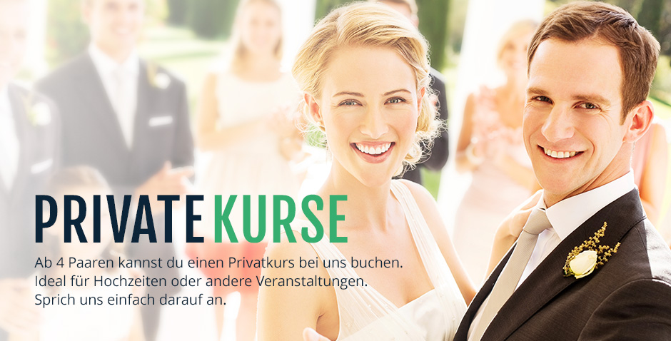 Hochzeitspaar tanzt auf Hochzeitsball